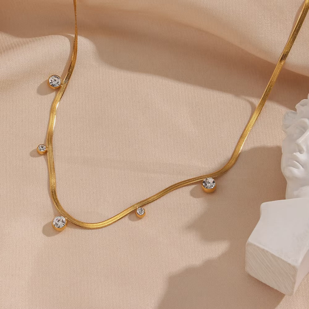 Hazel Zirconia Line Chain