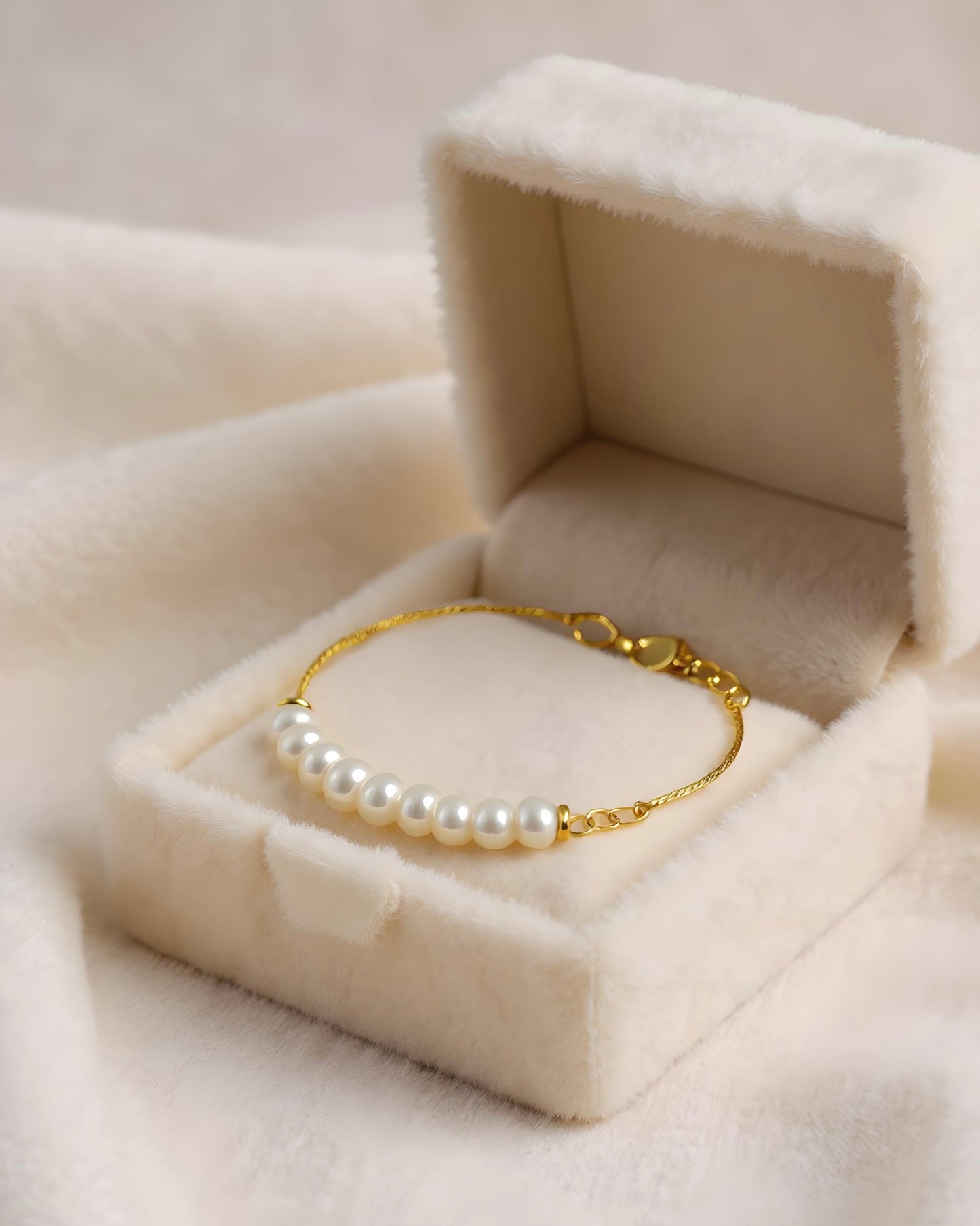 Ivory Pearl Bracelet