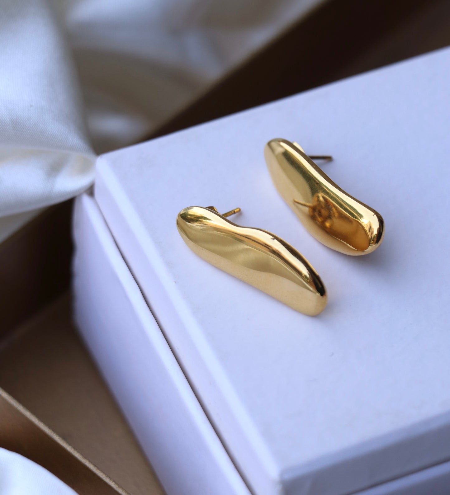 Samantha Sleek Studs