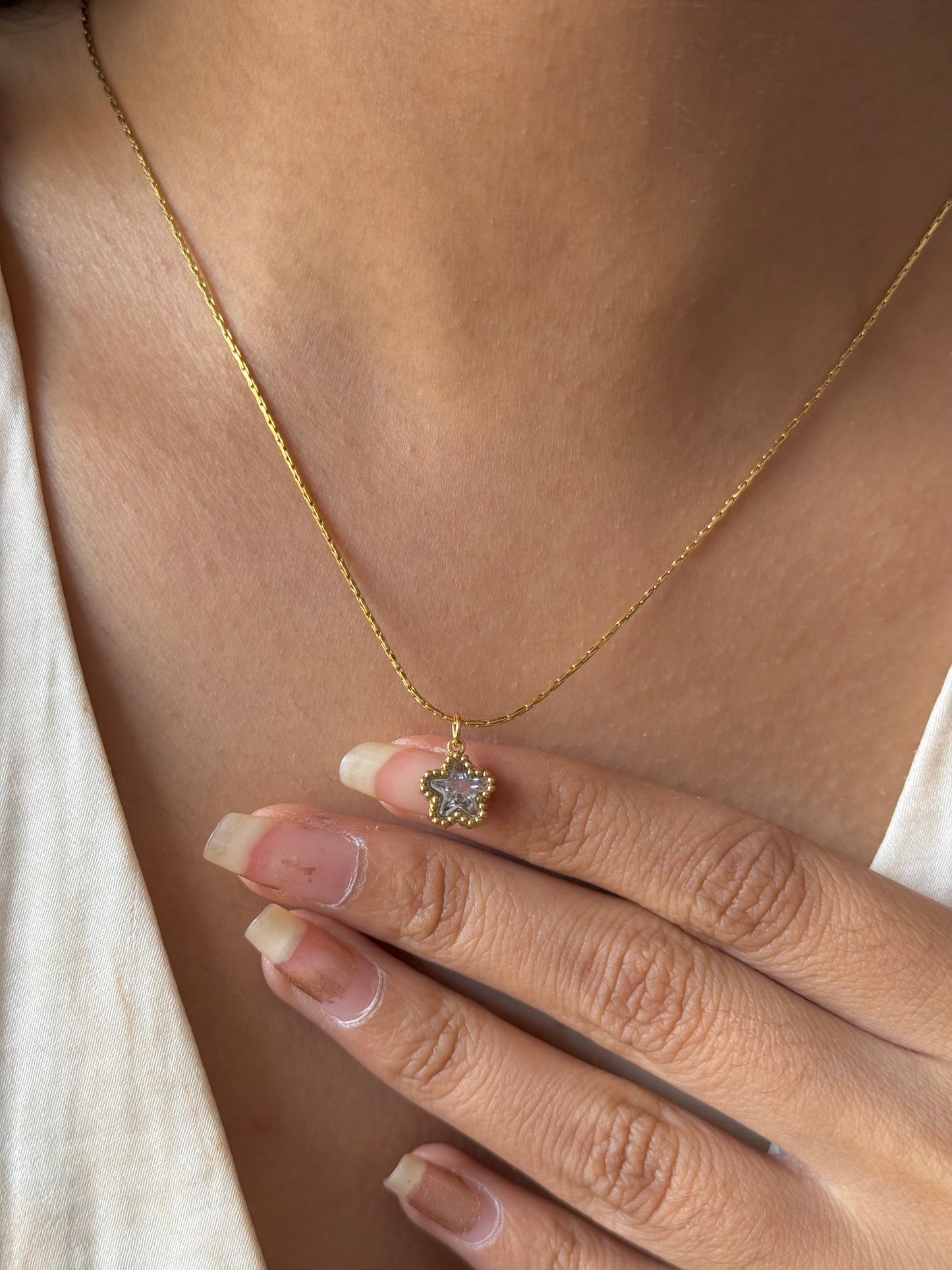 Nuri Zirconia Star Necklace