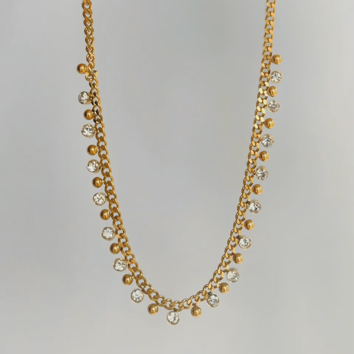 Jacqueline in-line Chain