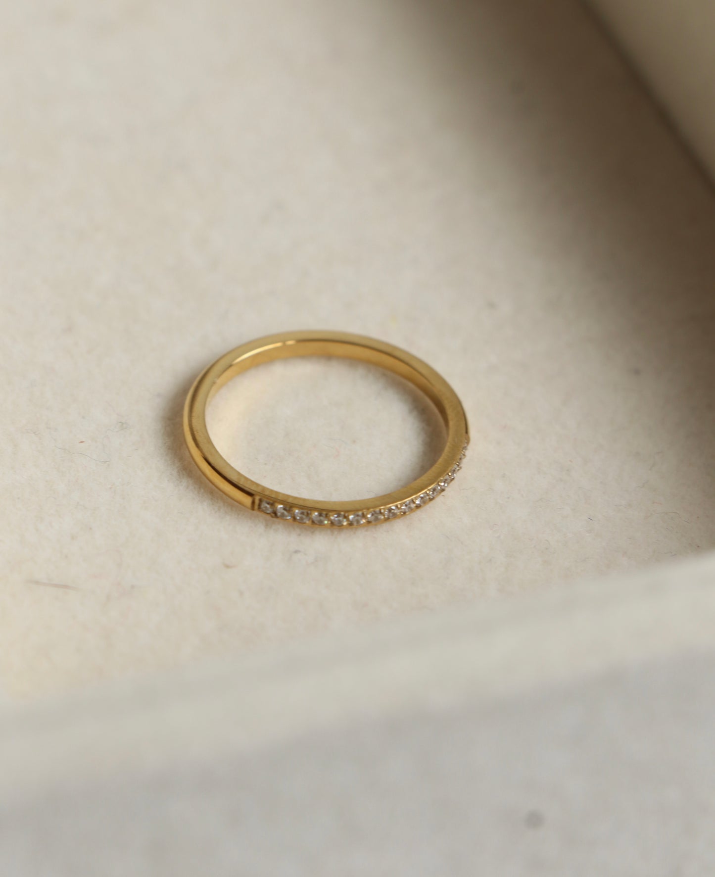 Hazel Band Ring