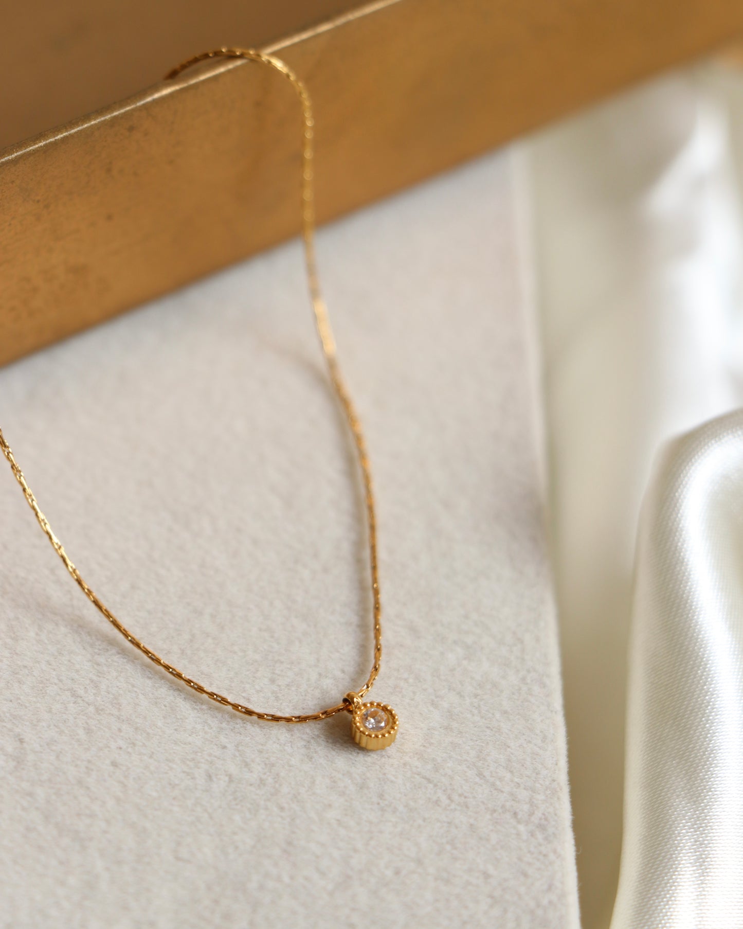 Dainty Amos Zirconia Necklace