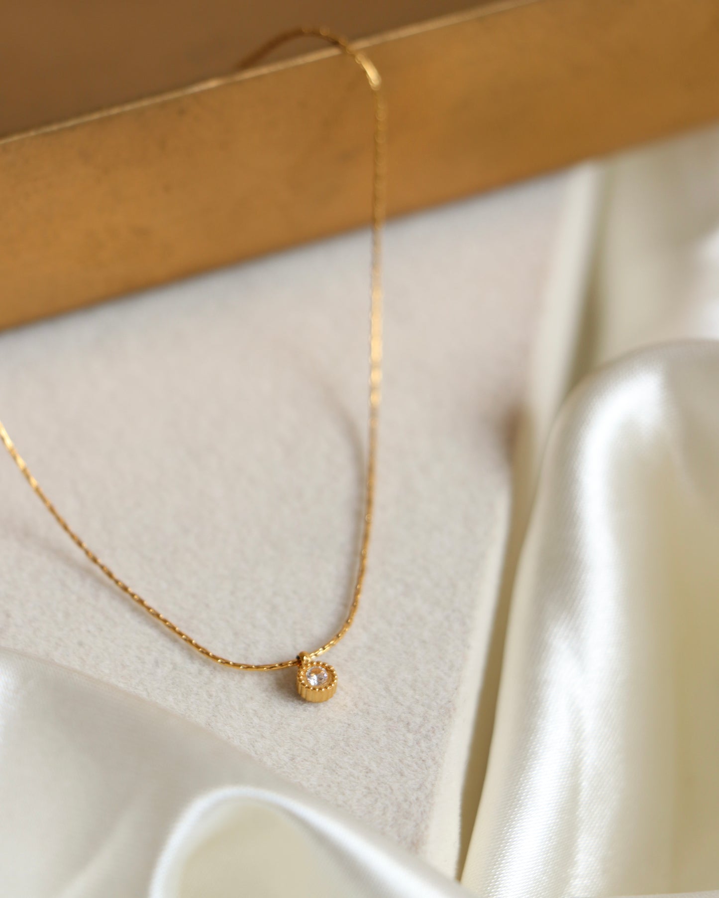 Dainty Amos Zirconia Necklace