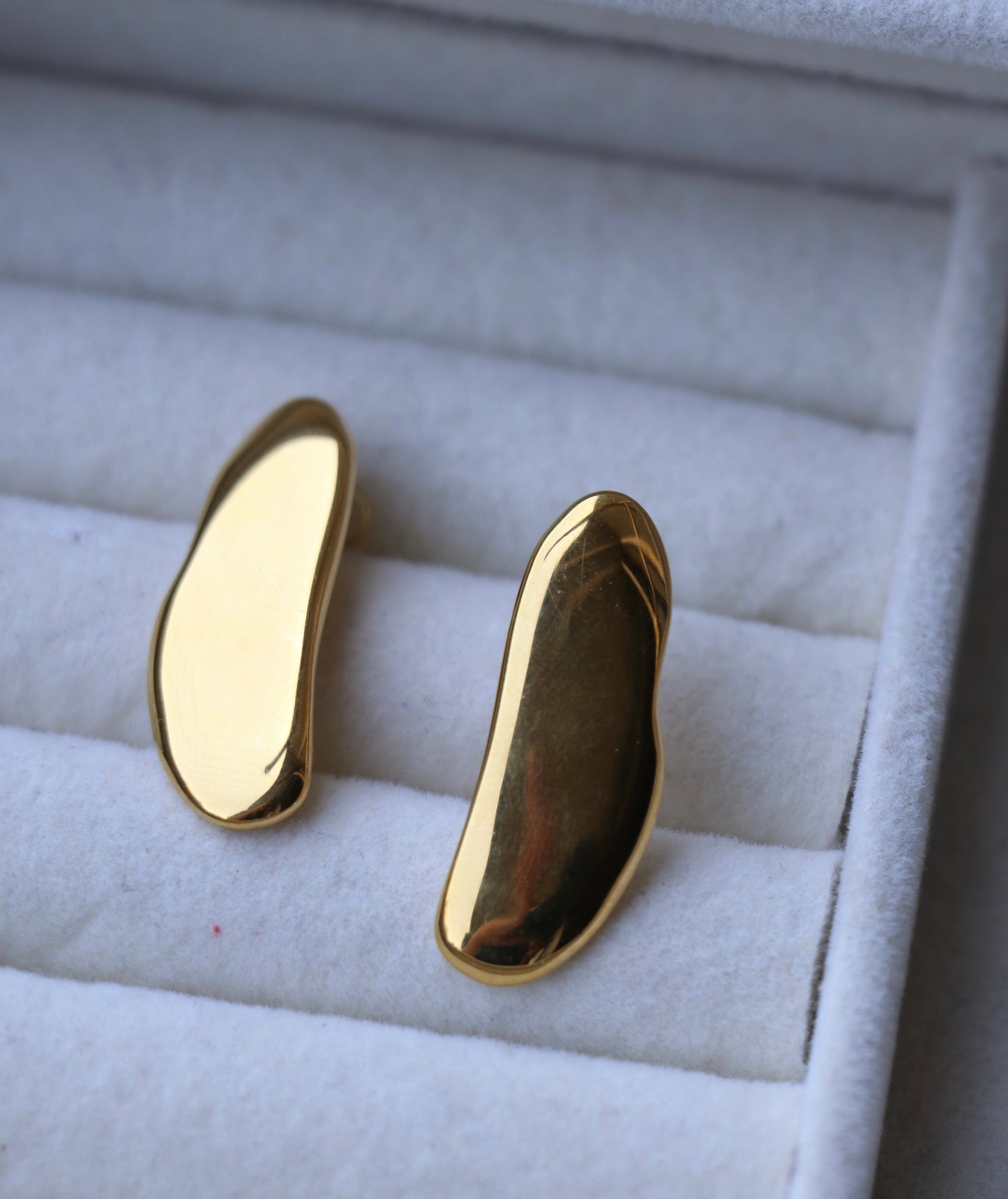 Samantha Sleek Studs