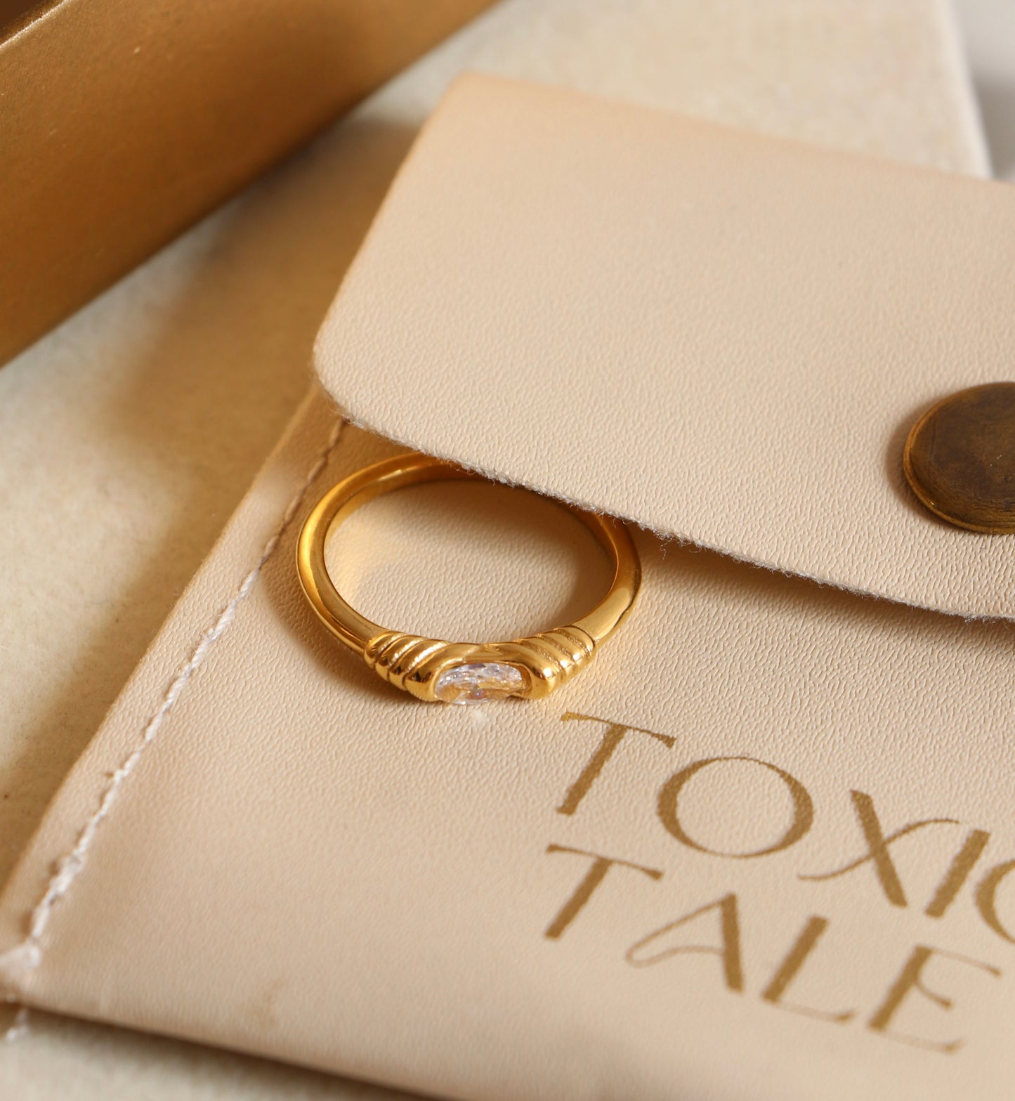 Tira Rhinestone Ring