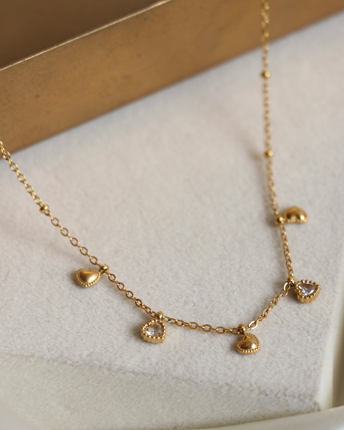 Ariana Mini Zircon Hearts Chain