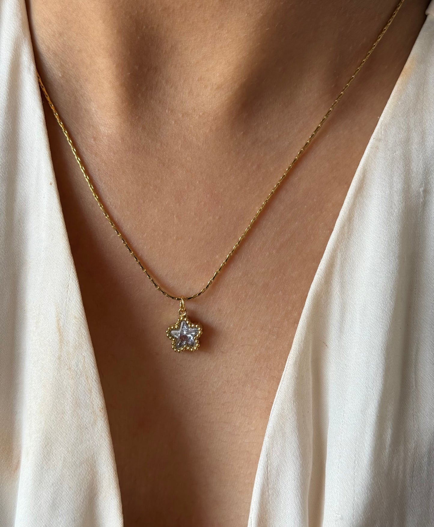 Nuri Zirconia Star Necklace