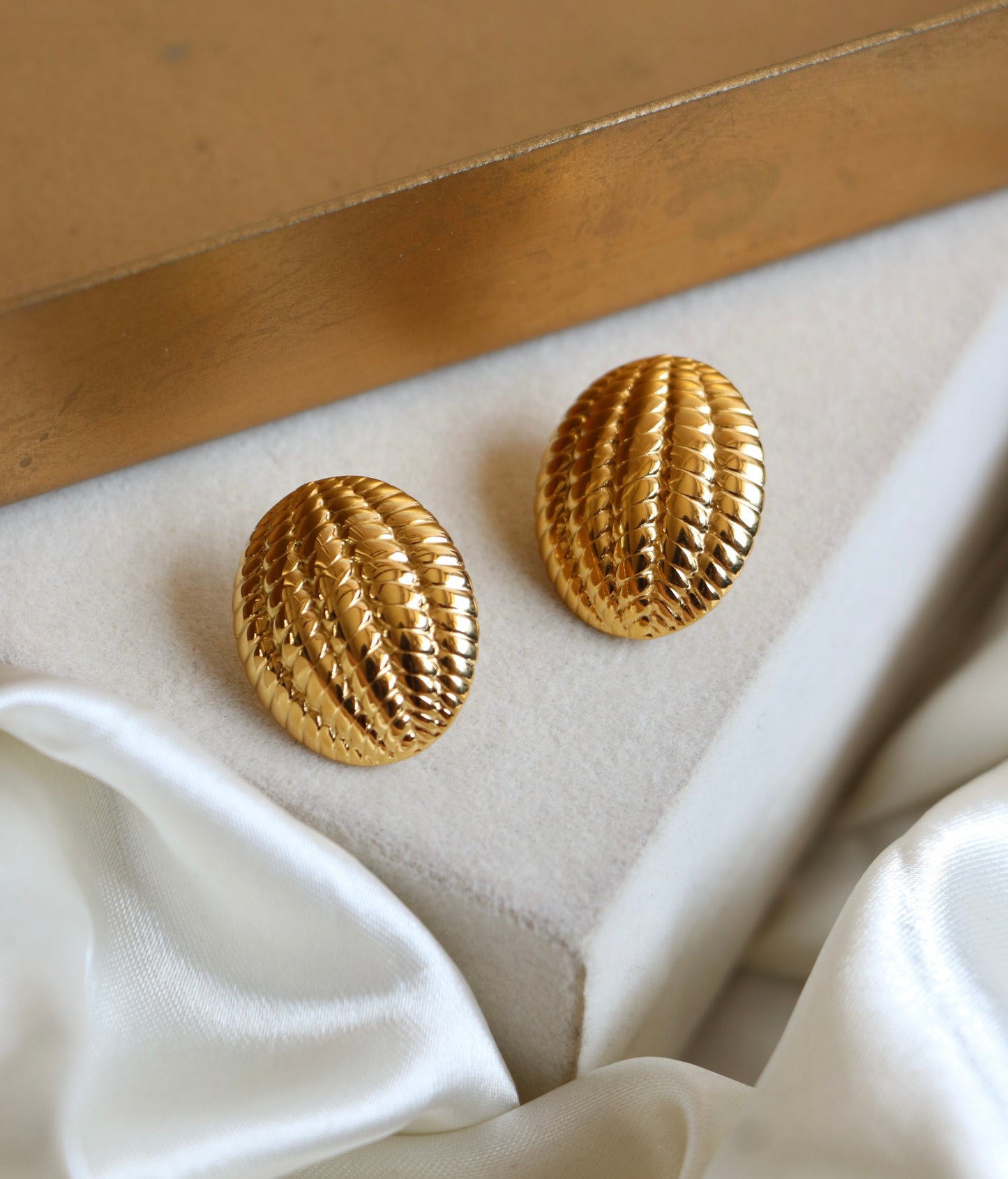 Classic Cleopatra Studs