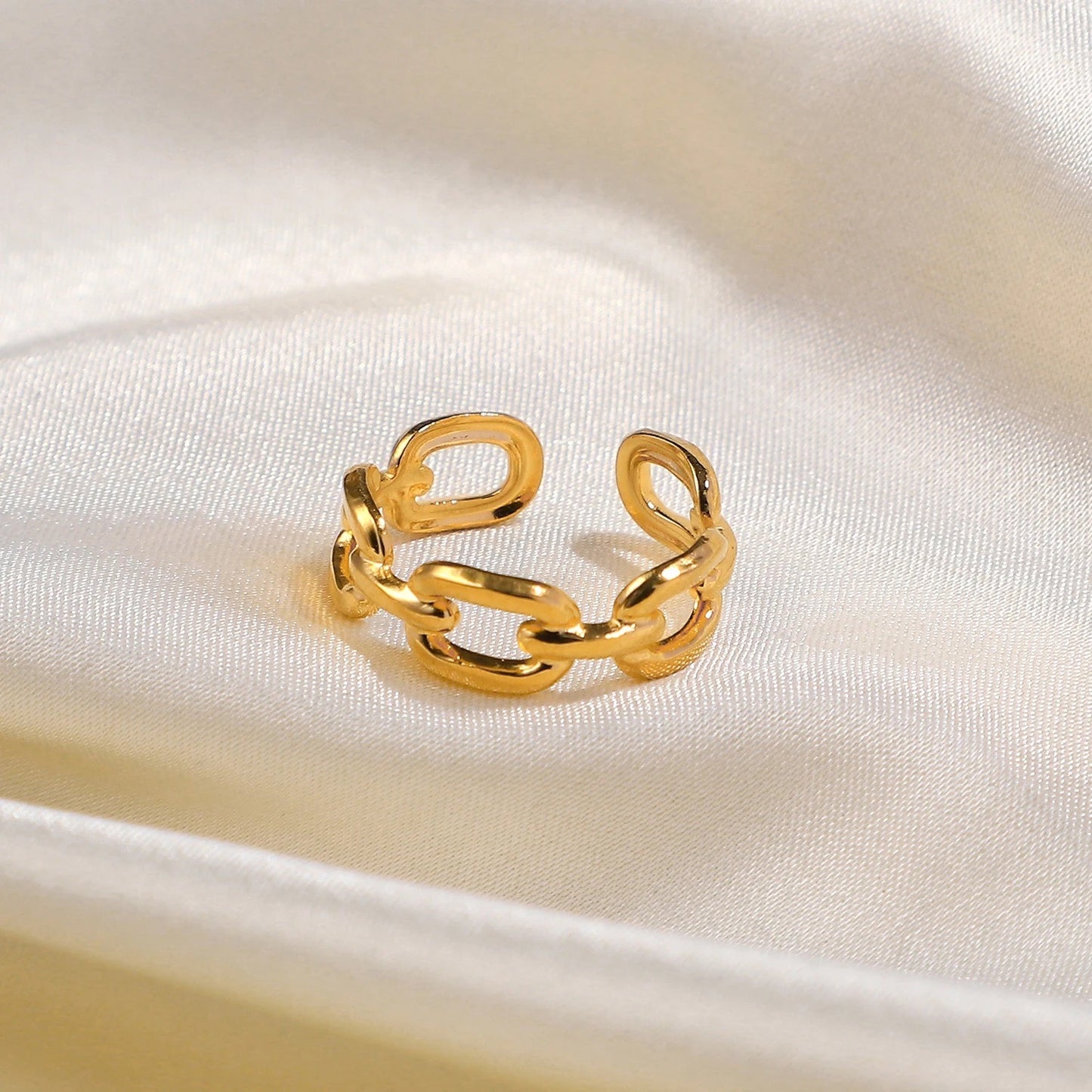 Cassandra Ring (Adjustable)