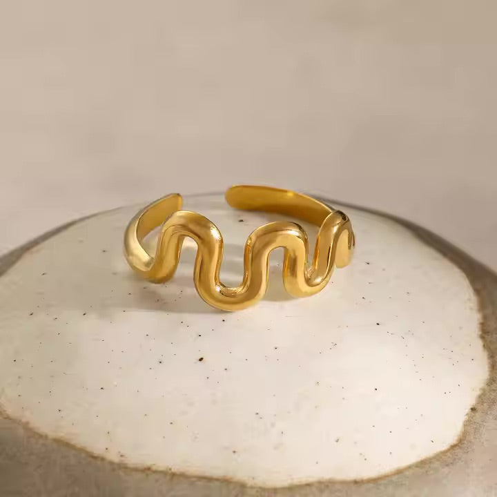 Beatrix Ring ( Adjustable)