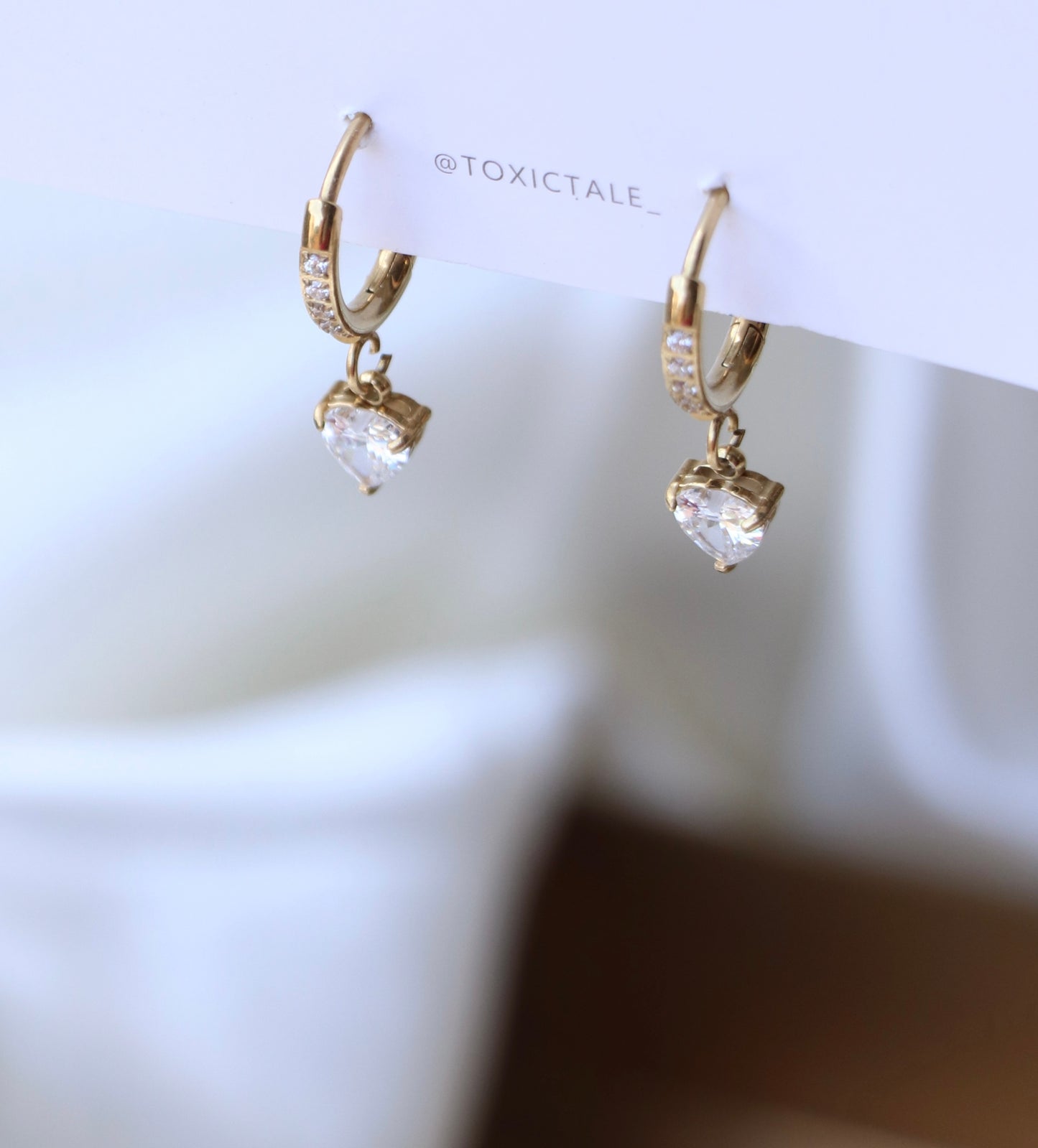 Cinderella Zircon Heart Huggies