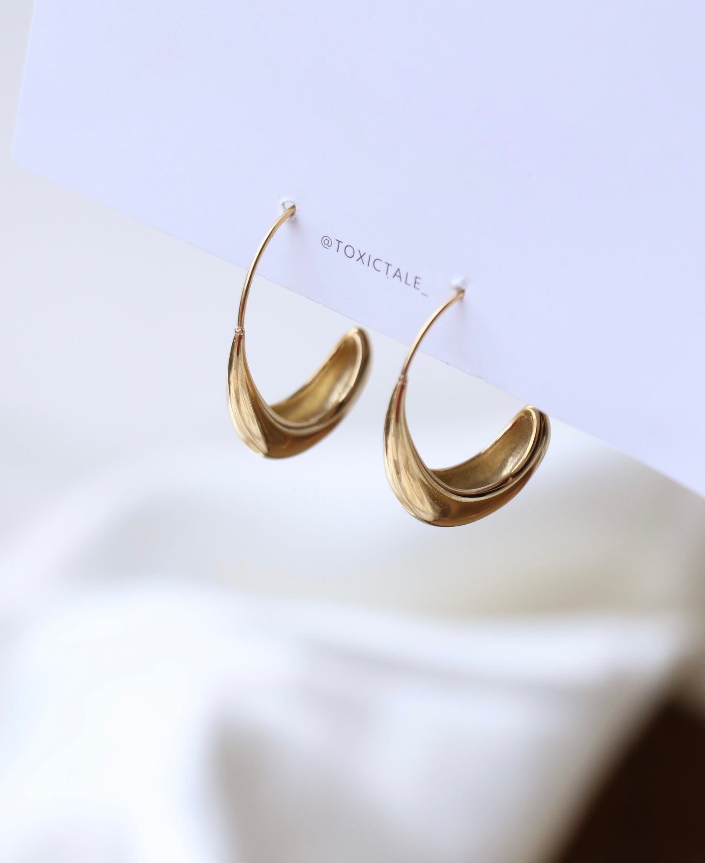 Katia Hoops