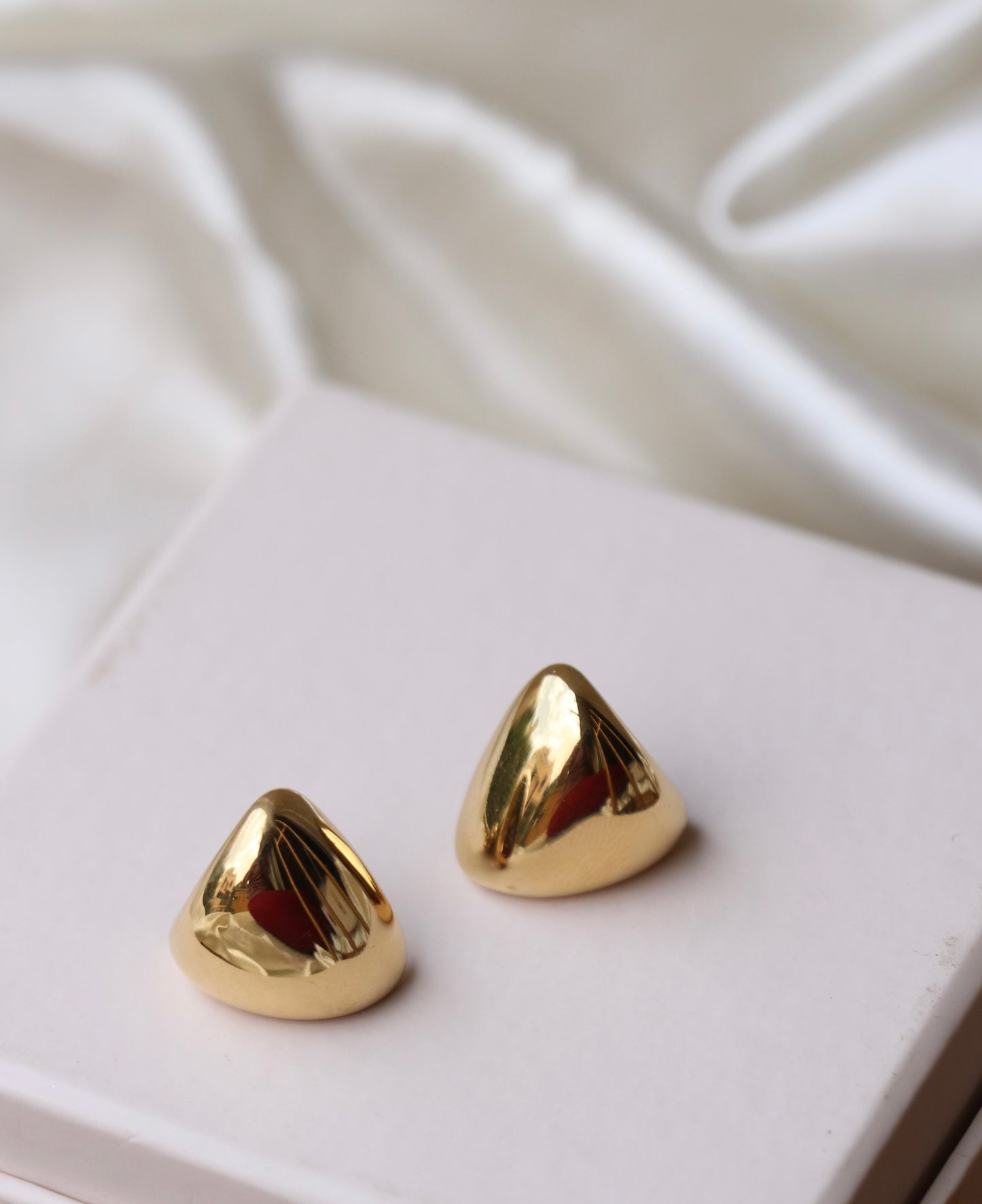 Gigi Solid Studs