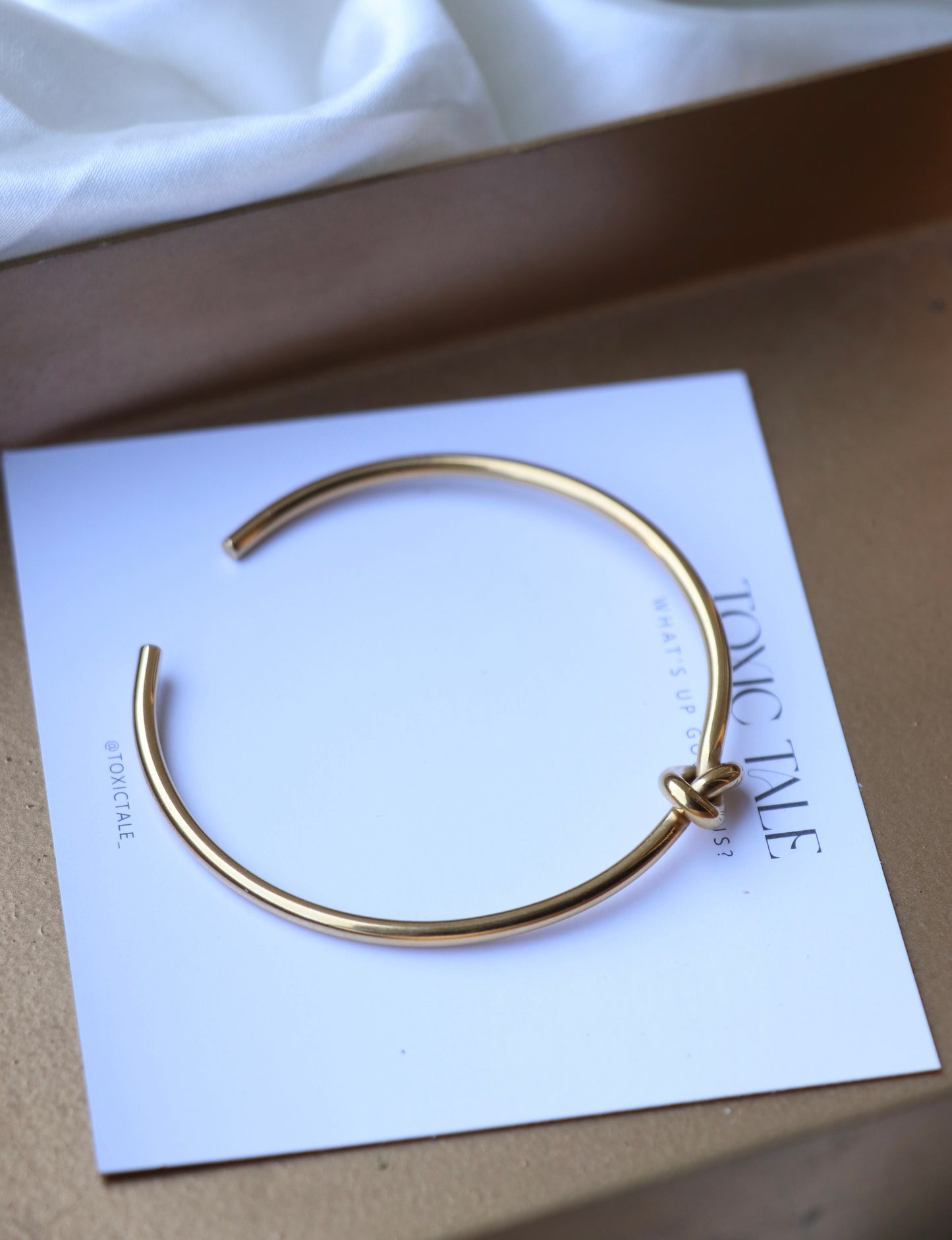 Katia Knot Bracelet ( Adjustable)