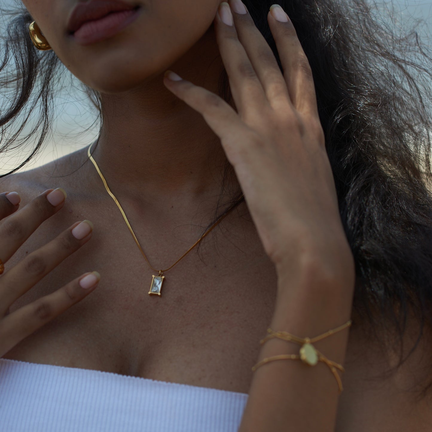 White Rheinstone Necklace