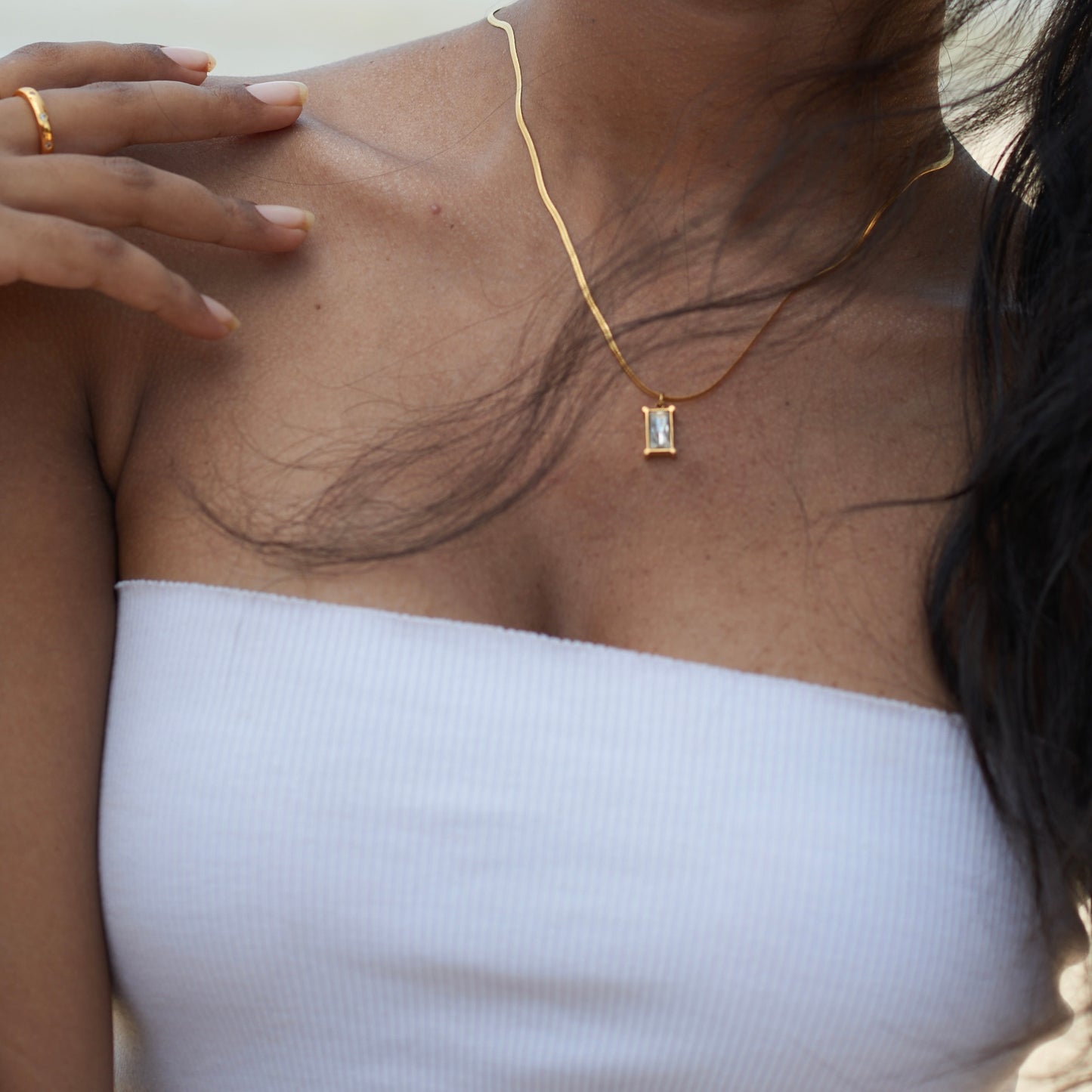 White Rheinstone Necklace