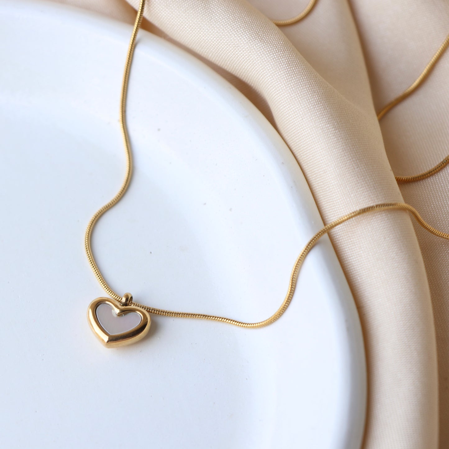 Reign Mini Heart