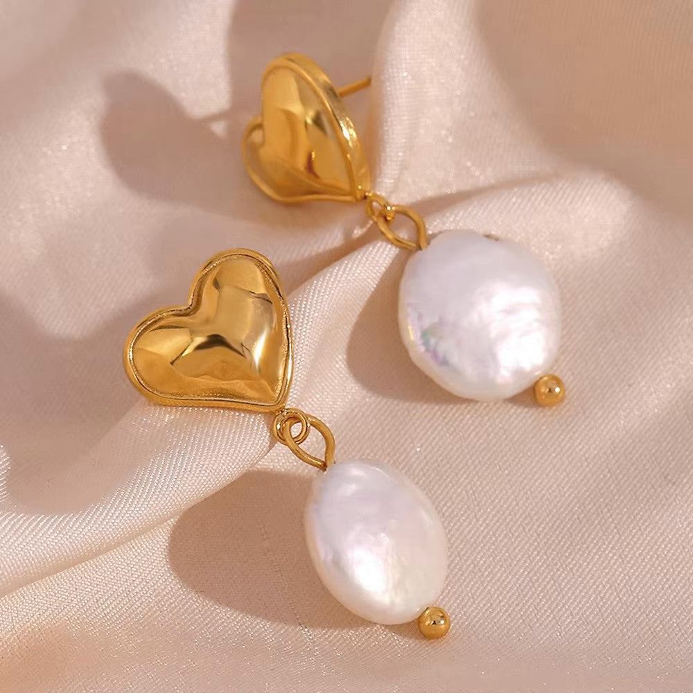 Lover Natural Pearl Earrings