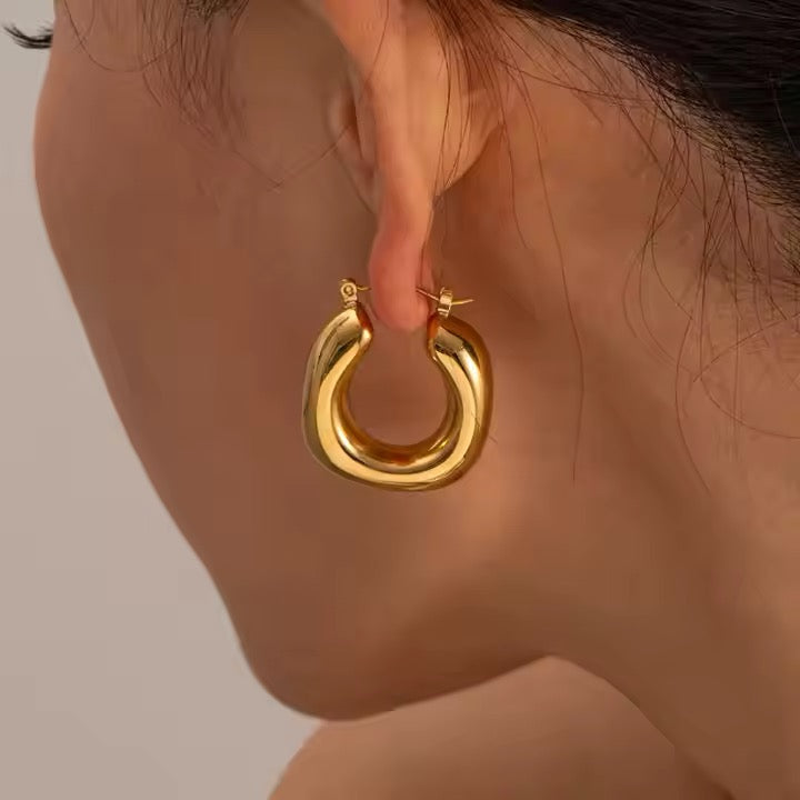 Helen Gold Hoops