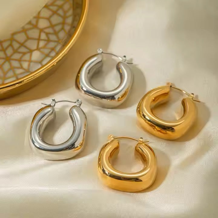 Helen Gold Hoops