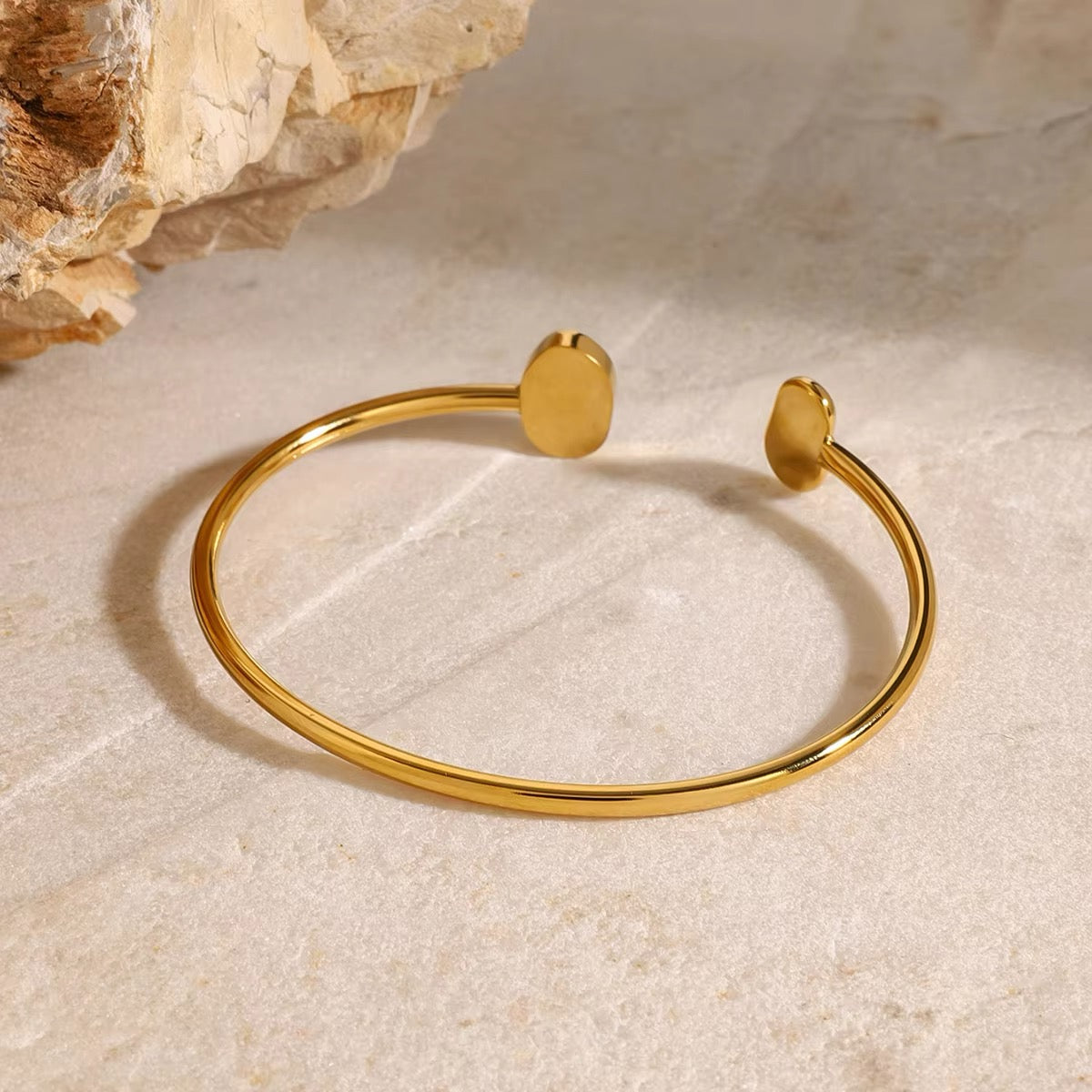 Venus Pearl Hand Cuff ( Adjustable)