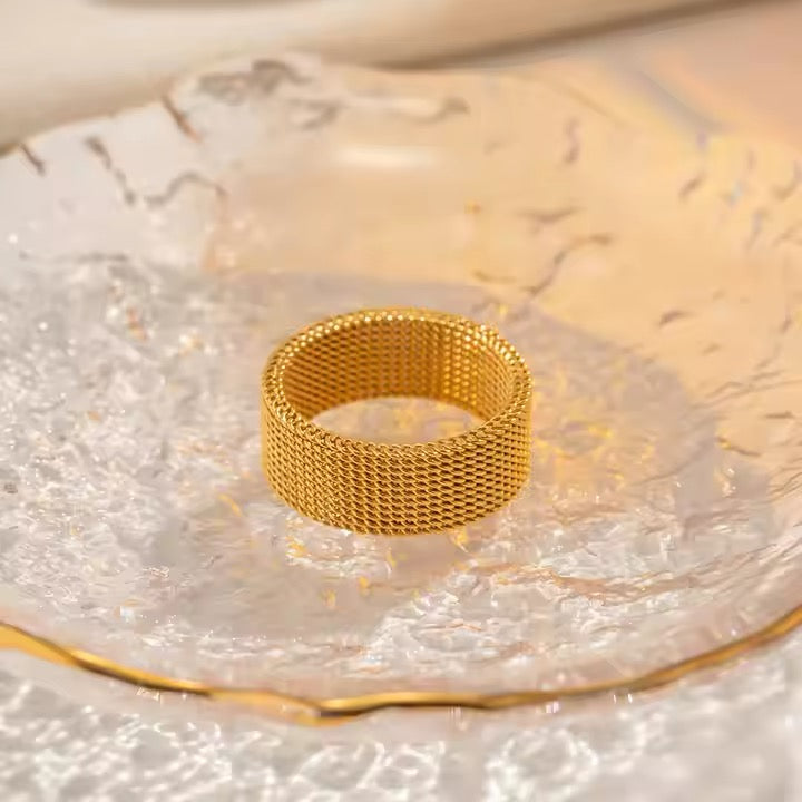 Cleopetra Band Ring