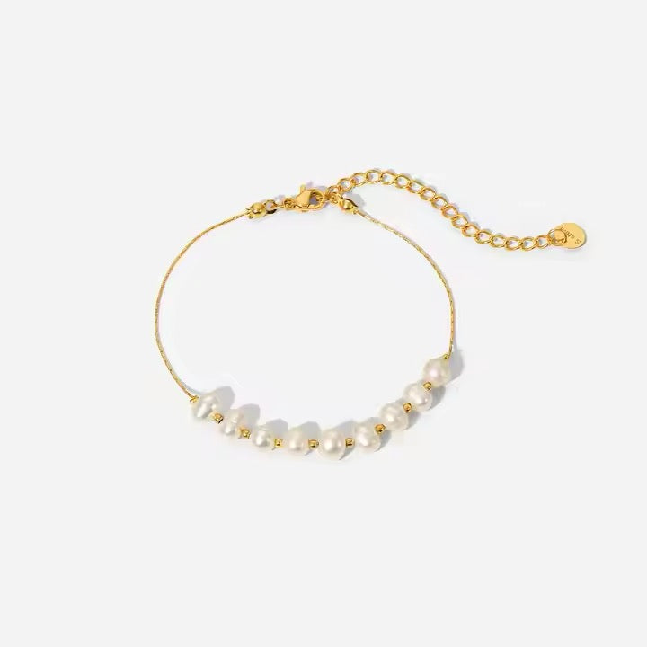 Poisoned Pearl Bracelet ( Natural Pearl)