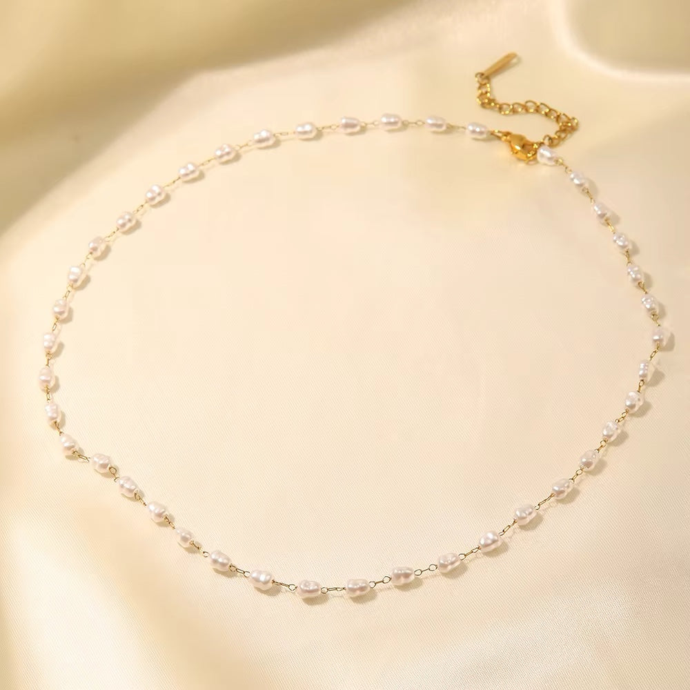 Pairs Fresh Pearl Necklace