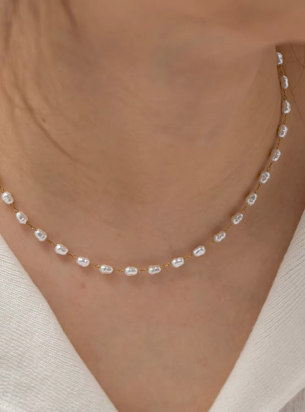 Pairs Fresh Pearl Necklace