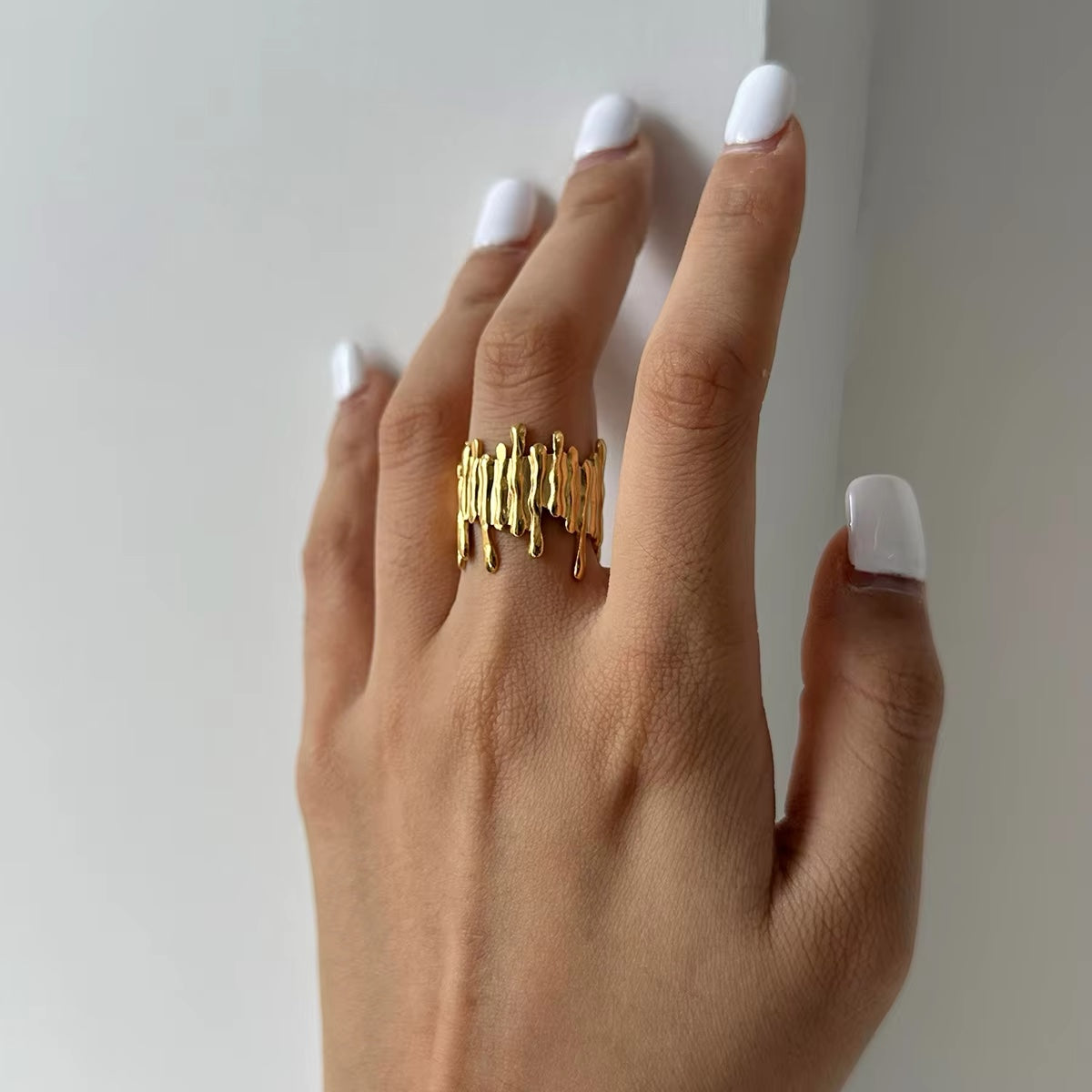 Medusa Stripped Ring (Adjustable)