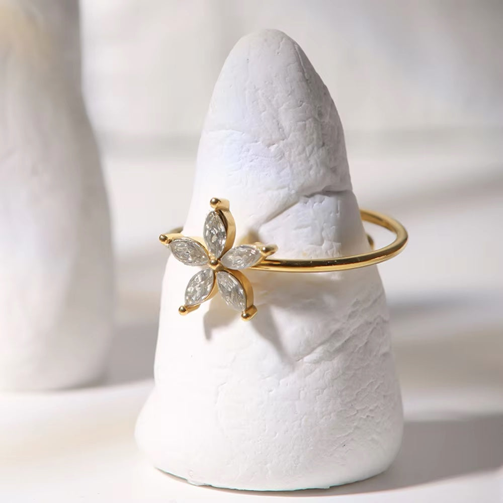 Fleur de Glace Ring ( Adjustable)