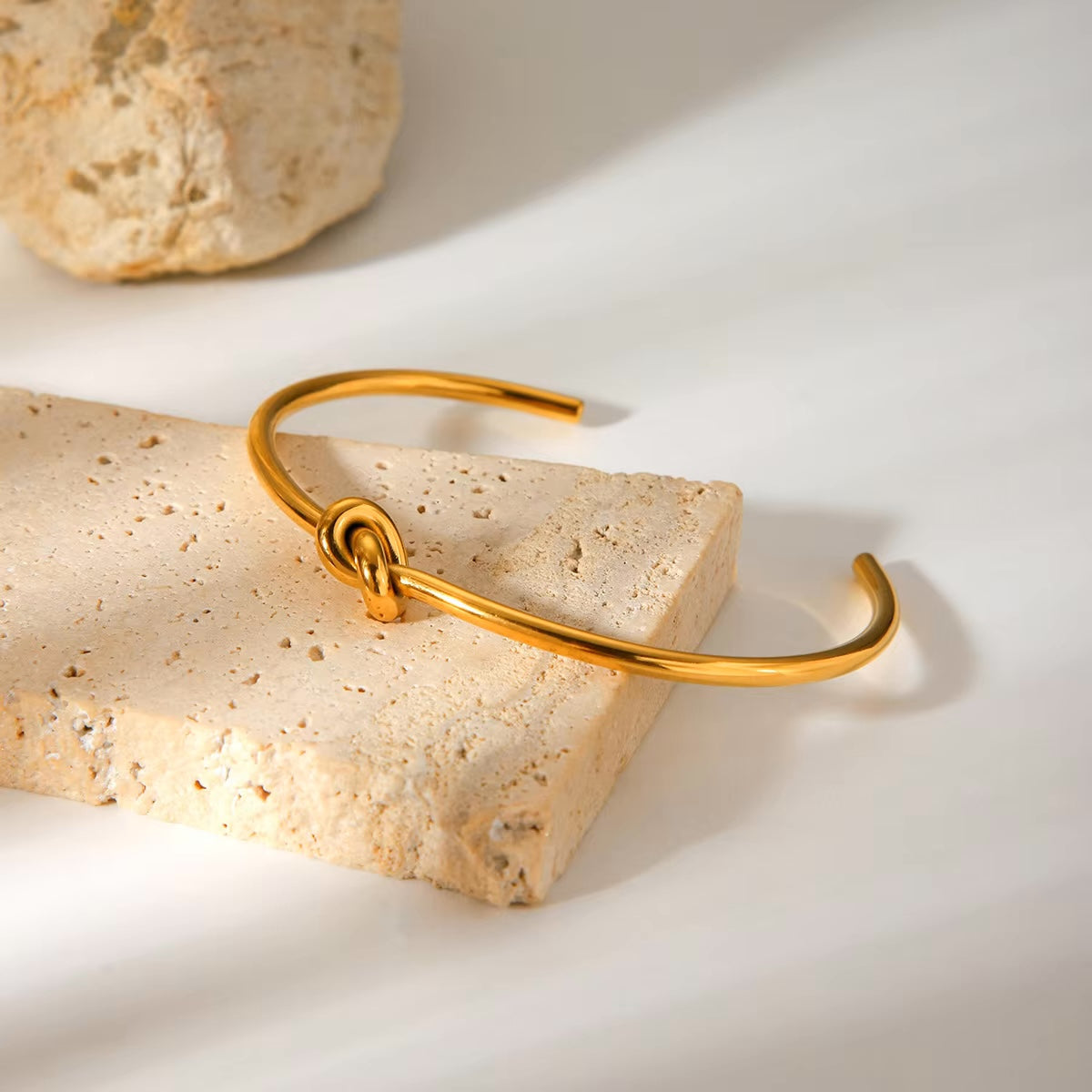 Katia Knot Bracelet ( Adjustable)