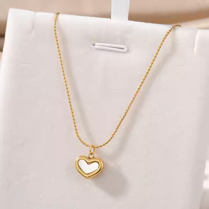 Reign Mini Heart
