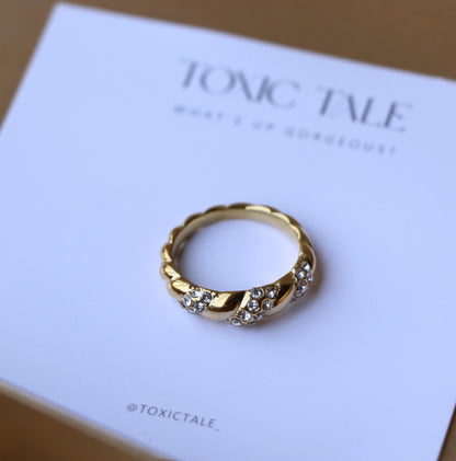 Star Dust Zirconia Ring