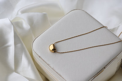 Mia Chain