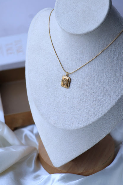 Vintage Star Necklace