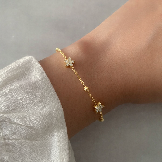 Sandrine Zirconia Flower Bracelet