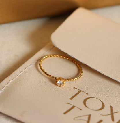 Dainty Ziri Ring