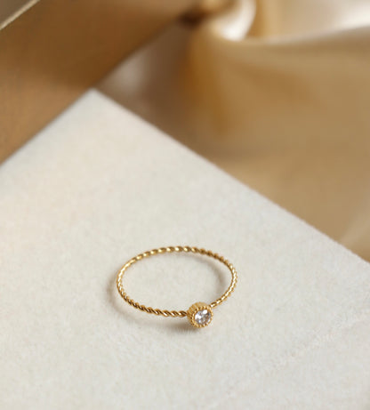 Dainty Ziri Ring