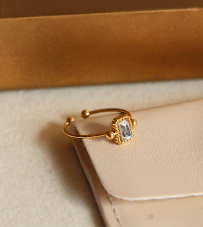 Ariana White Rhinestone Ring ( Adjustable)