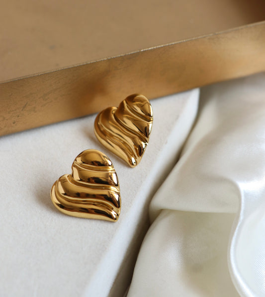 Vanilla Heart Studs