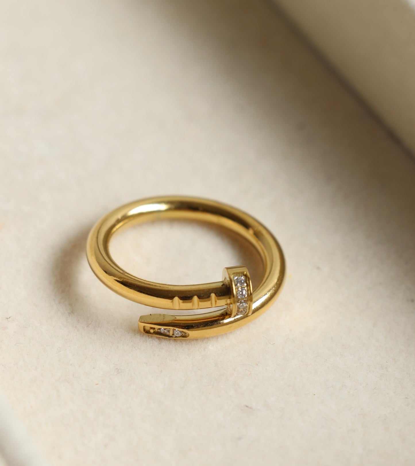 Vienna Zirconia Nail Ring