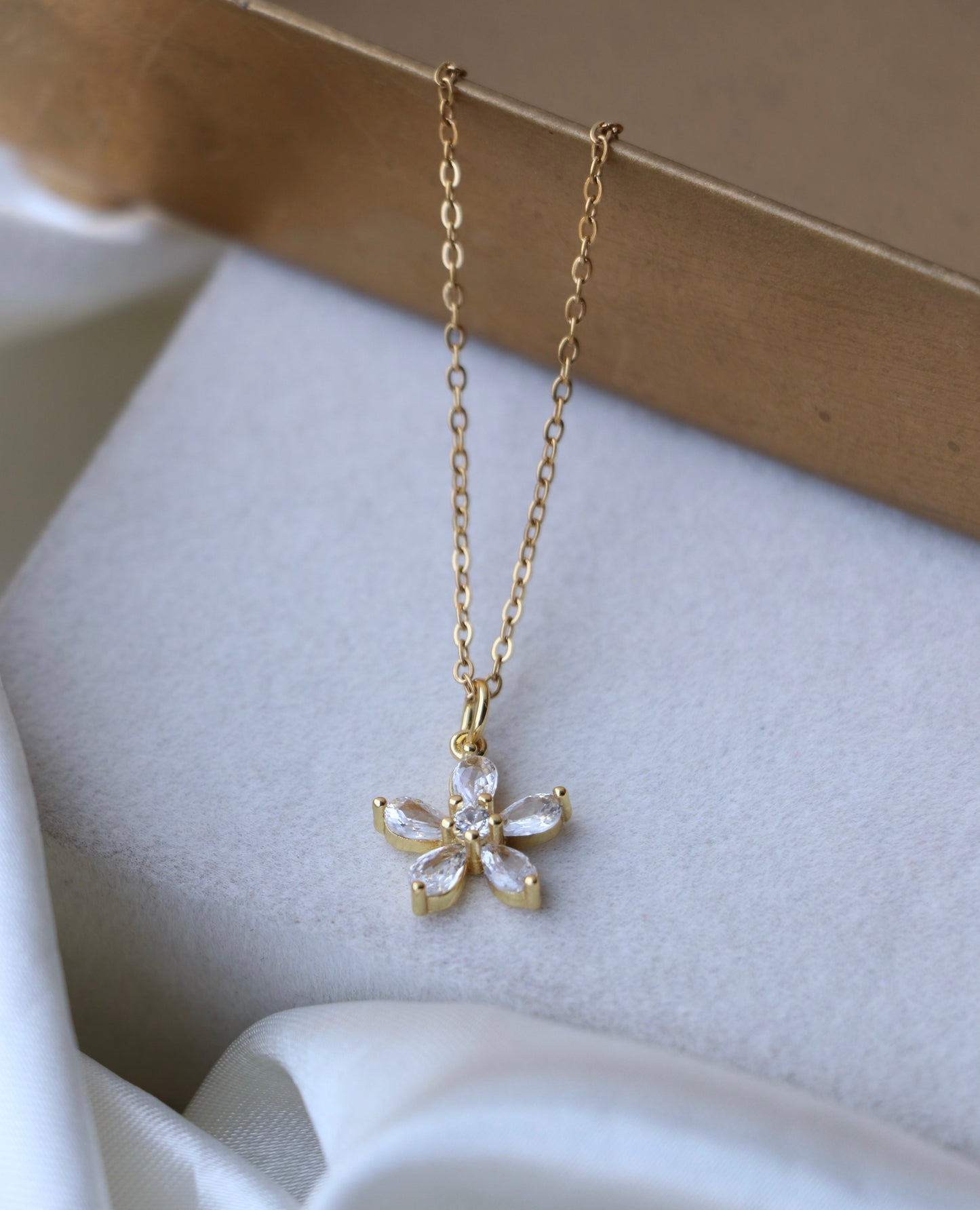 Jules Diamond Petals Necklace