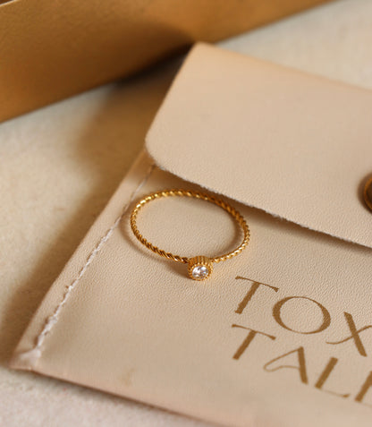 Dainty Ziri Ring