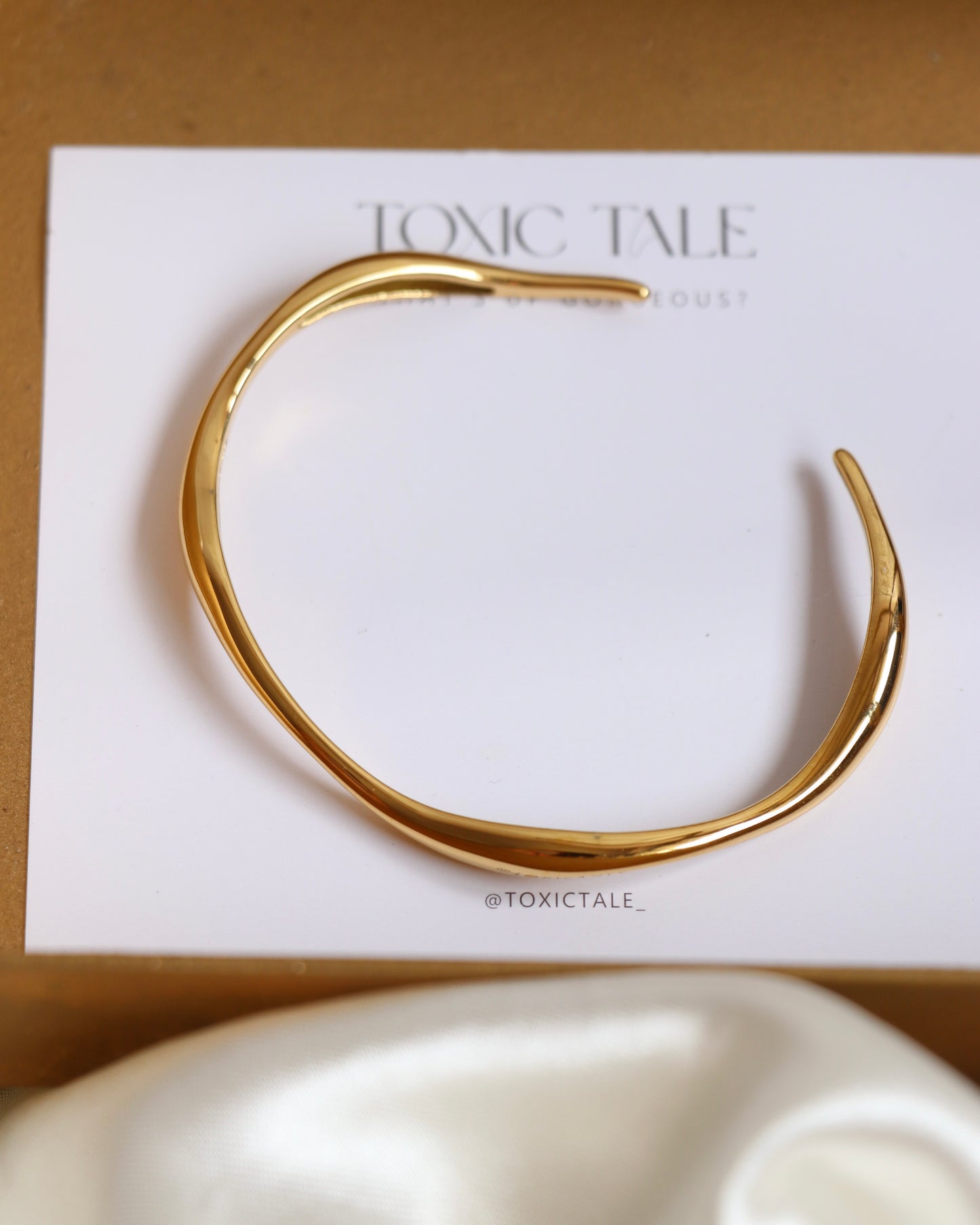 Katia Sleek Gold Band ( Adjustable)