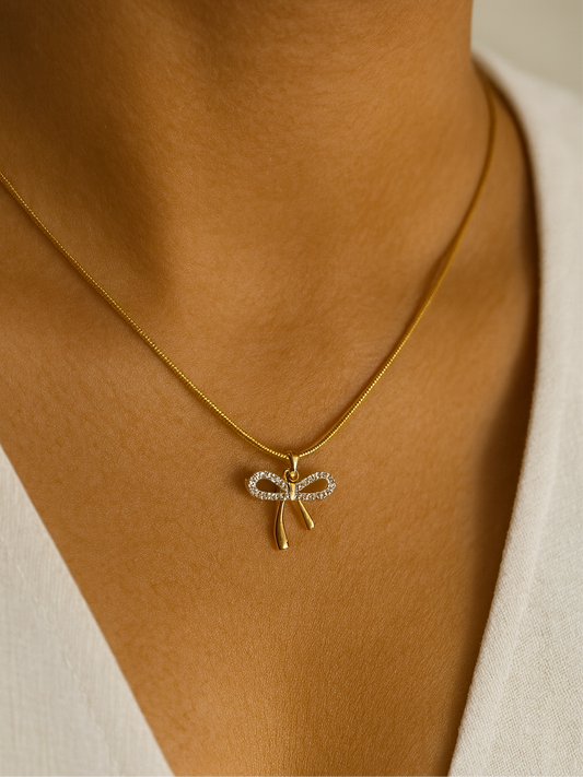 Dainty Dazzled Bow Chain