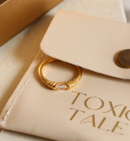 Tira Rhinestone Ring