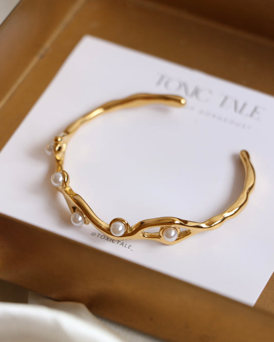 Pearl Whisper Band Bracelet (Adjustable)