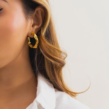 Tonight’s Twisted Hoops